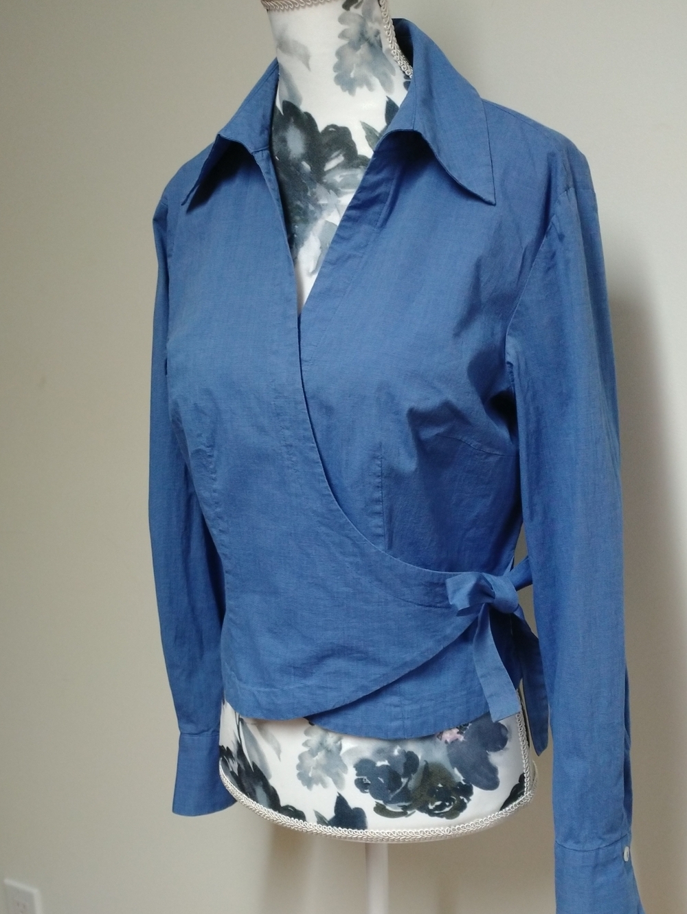 Allison Taylor Blue Wrap-Front Shirt, size 6